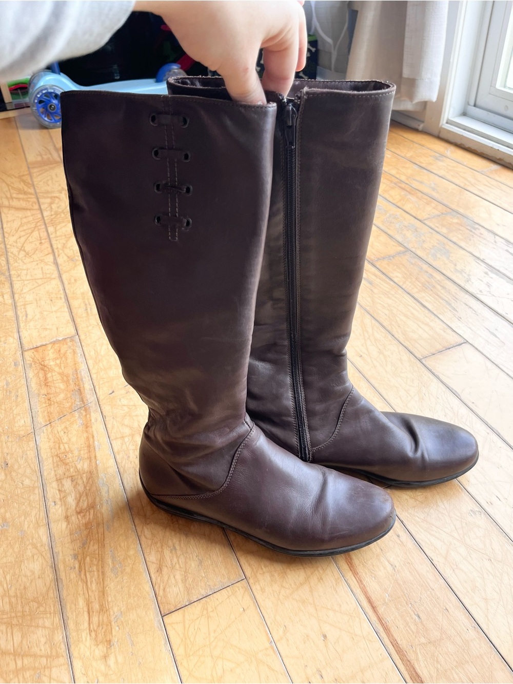 La Canadienne Brown Leather Knee High Boots Made in Canada Size 8M